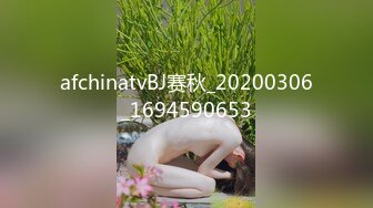 彤彤乖 - 三年前的淫妻视频。肉便器人妻爬行去开门，迎接肉棒