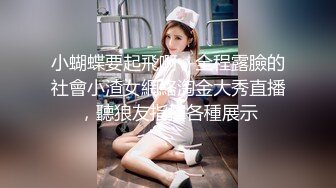   染了一头绿毛的美女主播和炮友洗鸳鸯浴 然后啪啪自慰