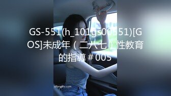 风骚熟女勾搭健壮小哥宾馆激情啪啪，全程露脸做爱，从床上草到沙发上，干的骚逼浪叫不断自己揉捏骚奶子好骚