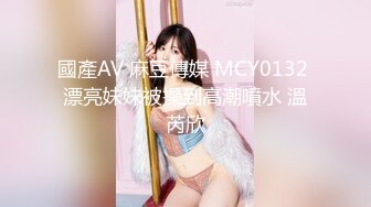 大神香烟店里买包烟看到漂亮老板娘去上厕所马上跟去偷拍少妇老板娘拉屎