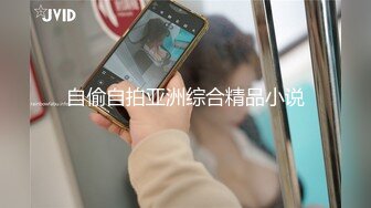 【新速片遞】  小女友 在家撅着屁屁被无套后入 身材不错 细腰大屁屁 